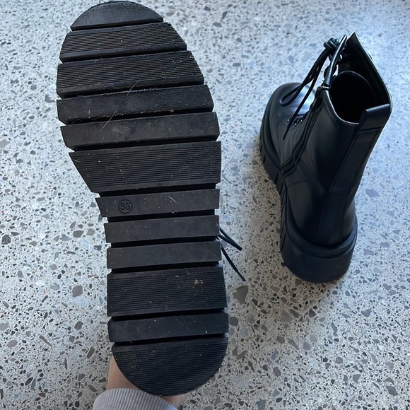 L’intervalle - Davao Black Leather - Women’s Combat Boot - Size 38 - Picture 3 of 4